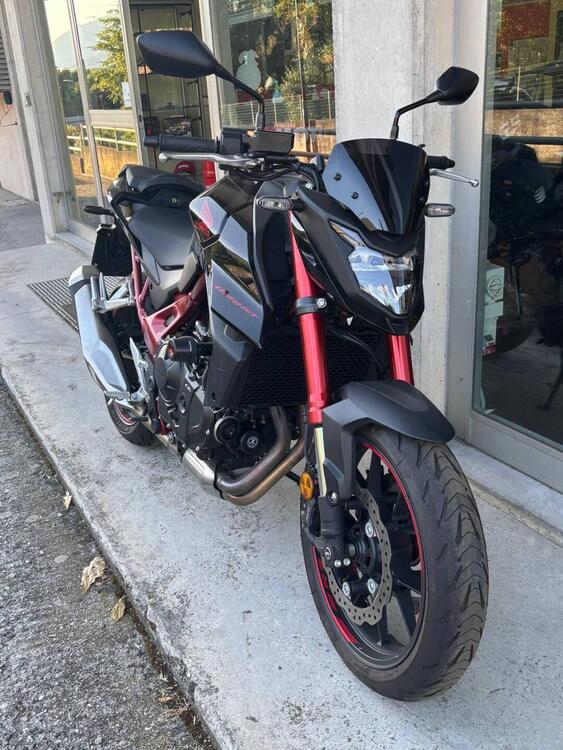 Honda CB 750 Hornet (2023 - 24) (3)