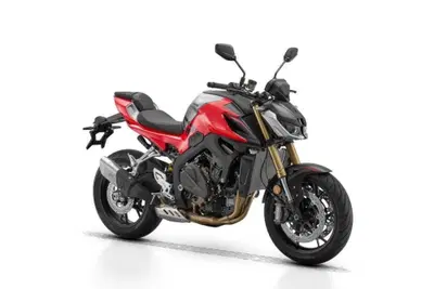 QJMotor sferra l'attacco alle naked giapponesi: arriva la SRK 800