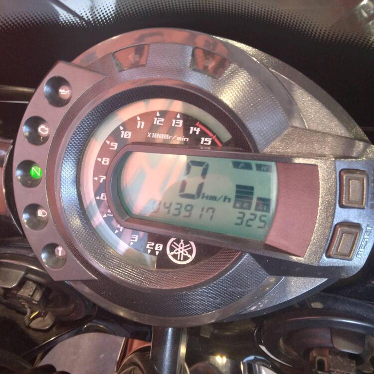 Yamaha FZ6 Fazer (2004 - 07) (4)