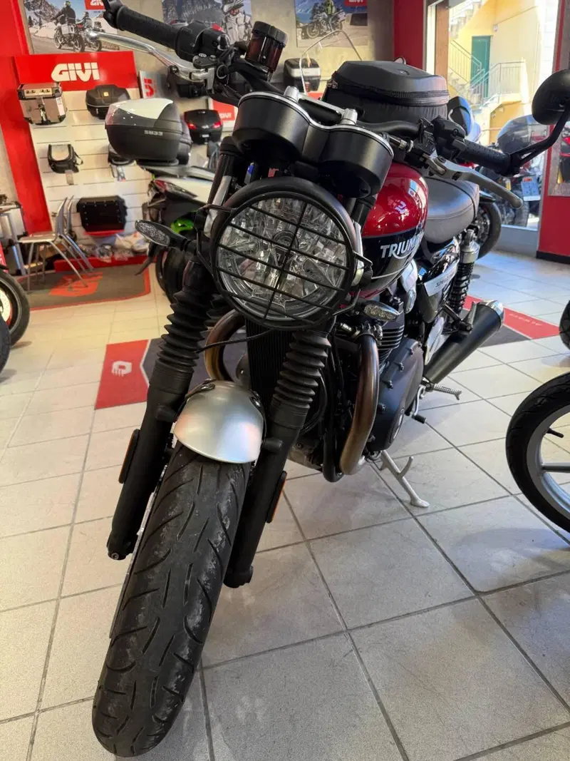 Triumph Speed Twin 1200 (2021 - 24) (2)