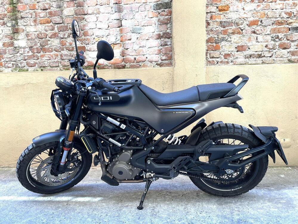 Husqvarna Svartpilen 401 (2021 - 23) (3)