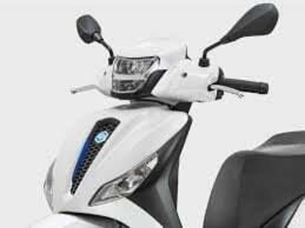 Piaggio Medley 125 (2025) (4)