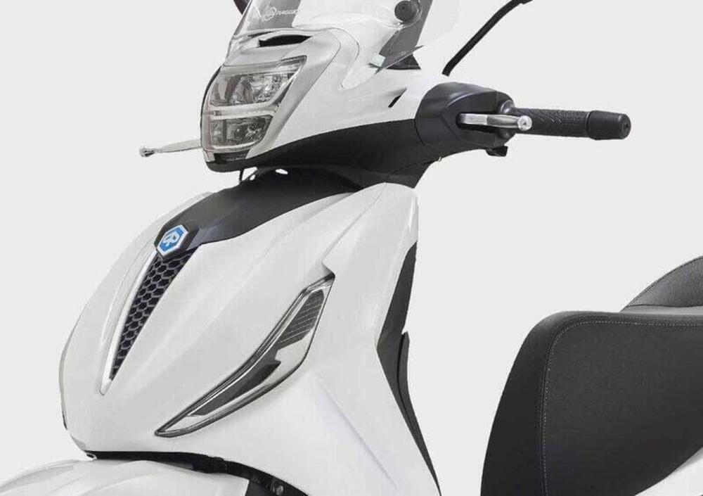 Piaggio Beverly 400 (2025) (2)