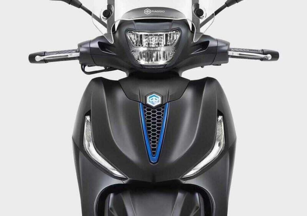 Piaggio Beverly 400 (2025) (4)