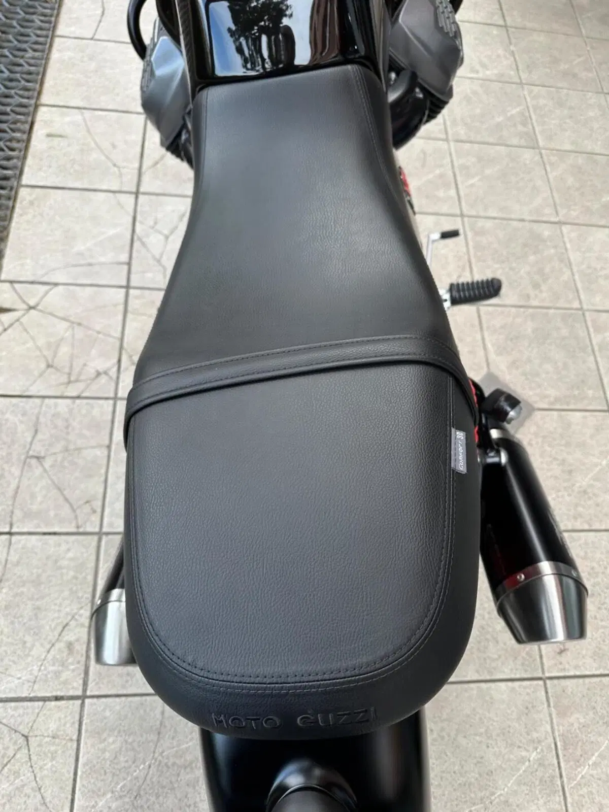 Moto Guzzi V7 Stone Special Edition (2022 - 25) (11)