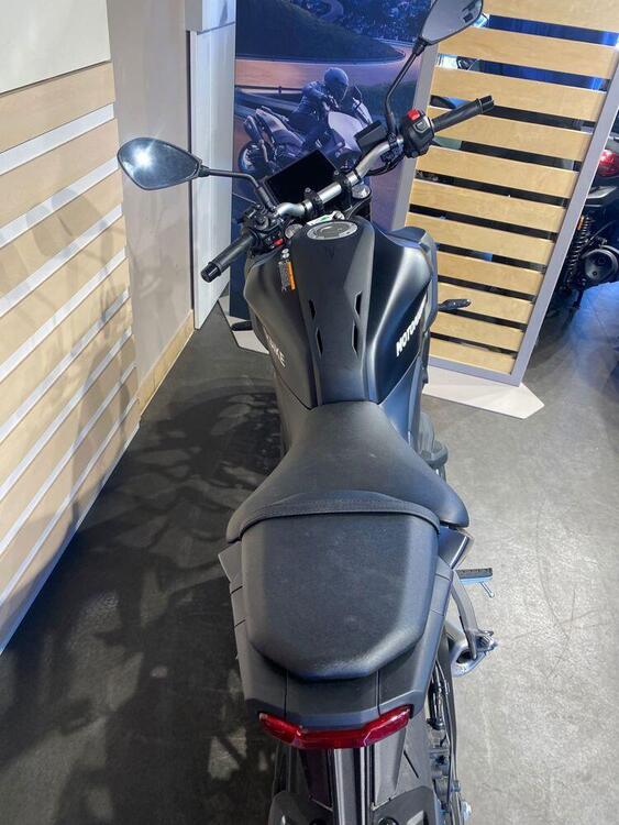 Yamaha MT-07 Y-AMT (2025) (2)