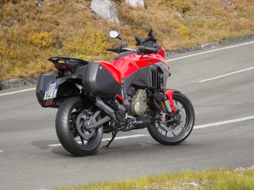 Ducati Multistrada V4 S (2025) (4)