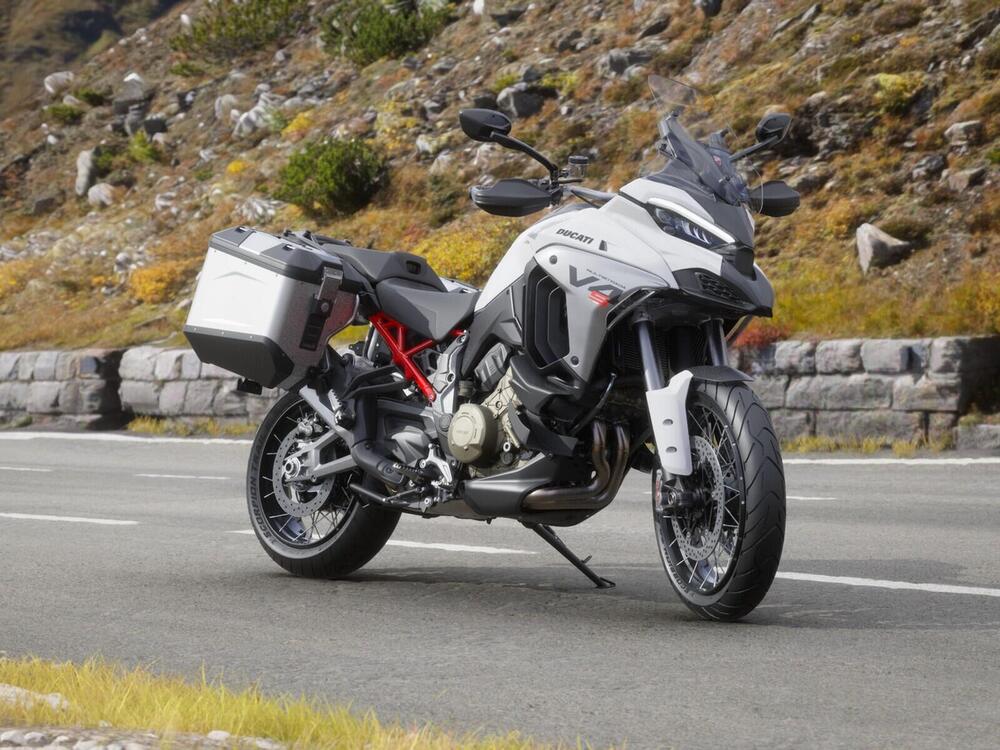 Ducati Multistrada V4 S (2025) (3)