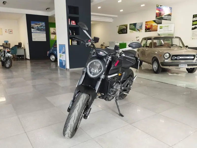 Ducati Monster 937 (2021 - 25) (2)
