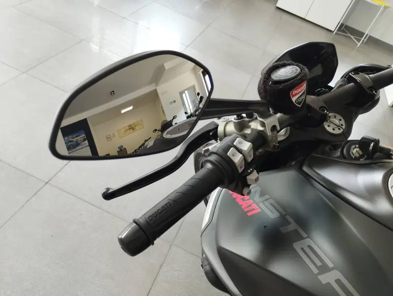 Ducati Monster 937 (2021 - 25) (8)
