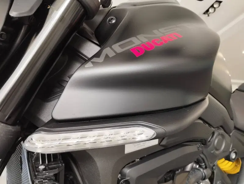 Ducati Monster 937 (2021 - 25) (10)