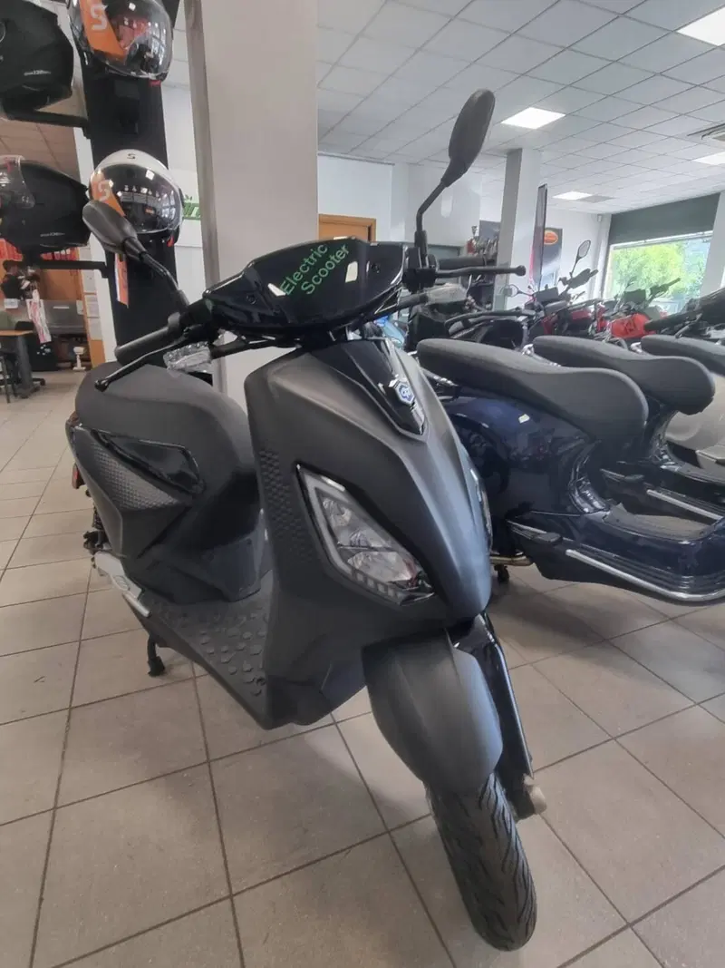 Piaggio 1 Active (2022 - 26)