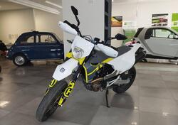 Husqvarna 701 Supermoto (2022) usata