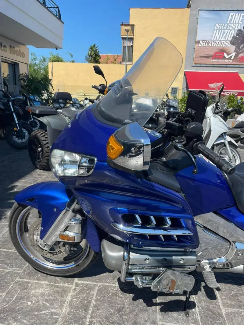 Honda GL 1800 Gold Wing (2006) (14)
