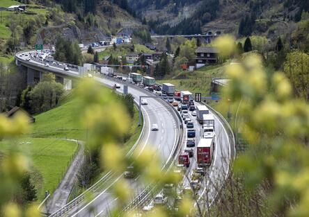 Esodo estivo 2025: le previsioni del traffico a luglio. Ecco i weekend a rischio
