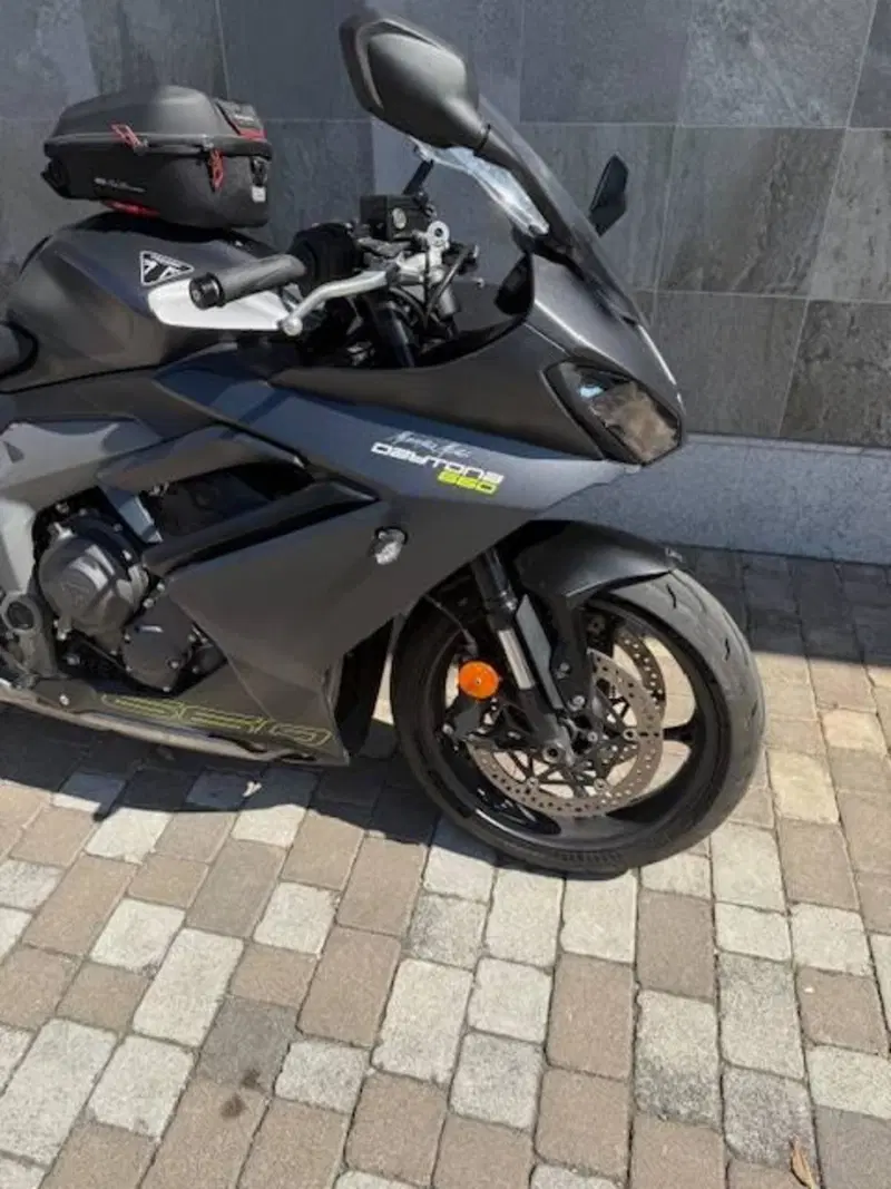 Triumph Daytona 660 (2024 - 26) (2)