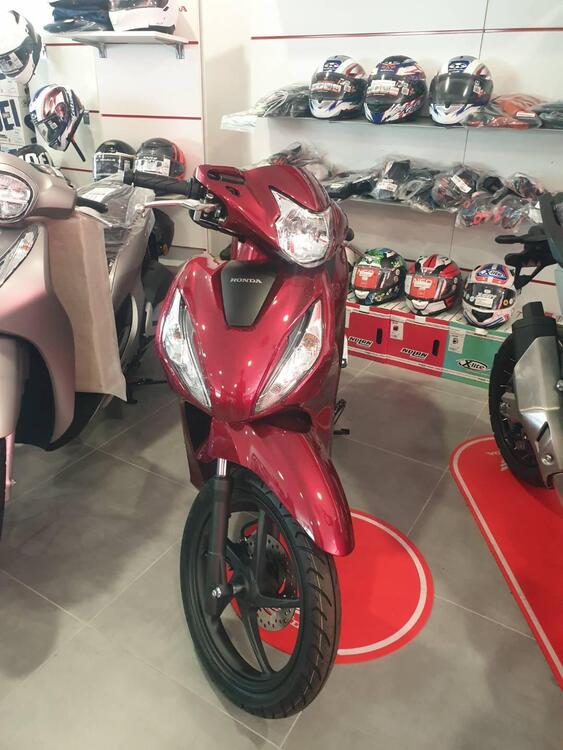 Honda Vision 110 (2021 - 24) (2)