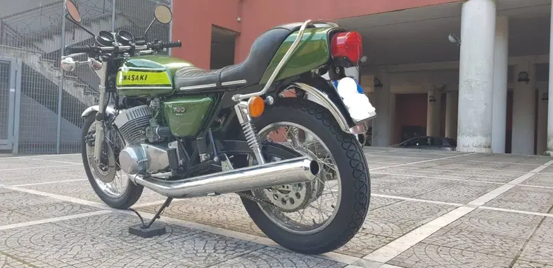 Kawasaki 750 mach IV (5)