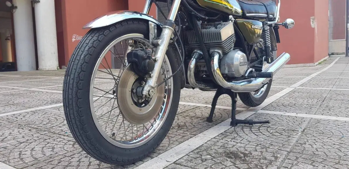 Kawasaki 750 mach IV (10)