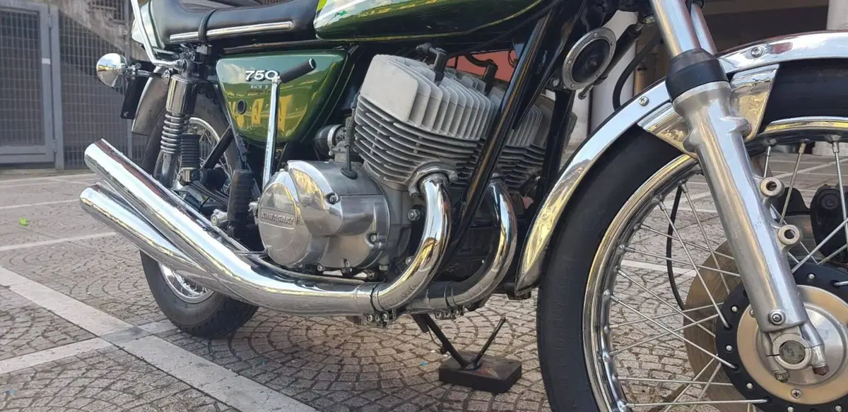 Kawasaki 750 mach IV (16)
