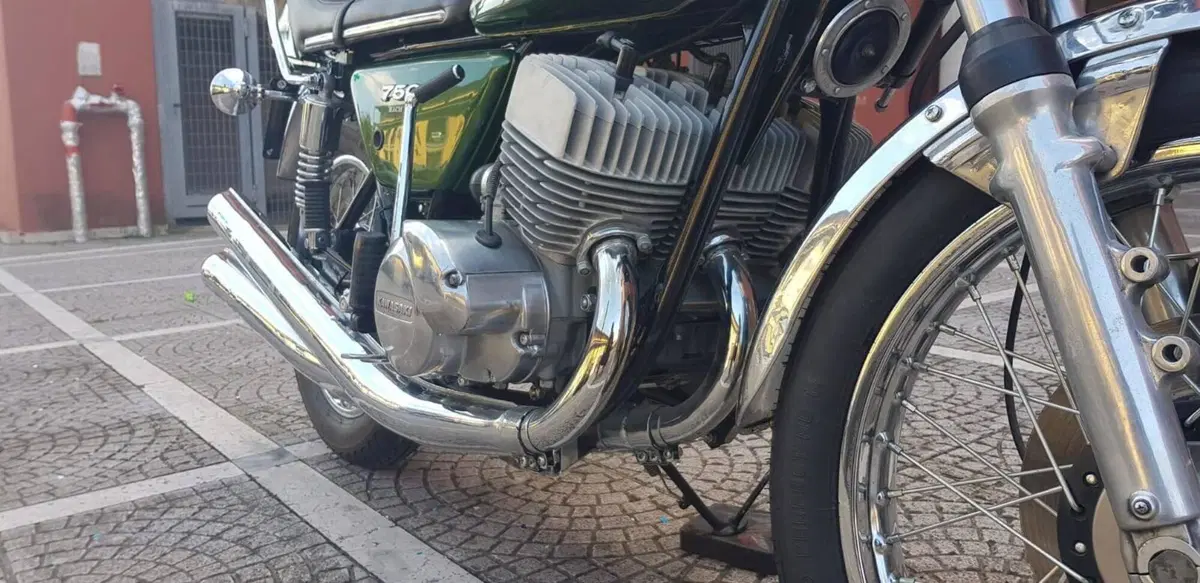 Kawasaki 750 mach IV (18)