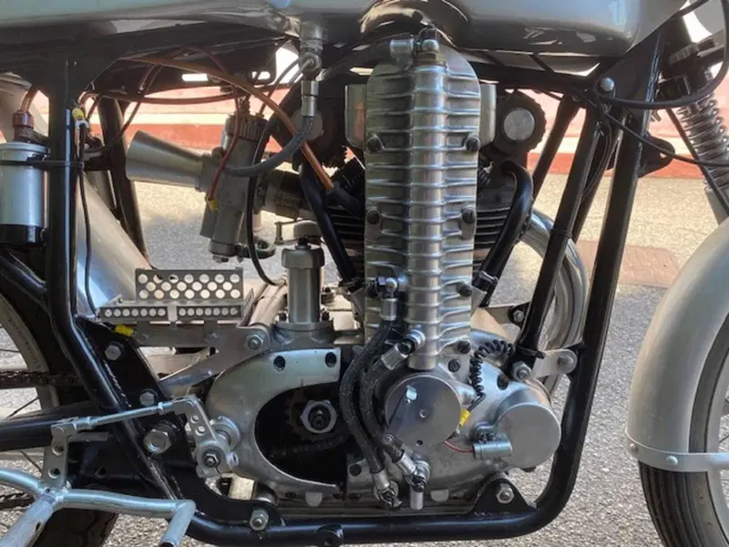 Mondial BIALBERO 250 (9)