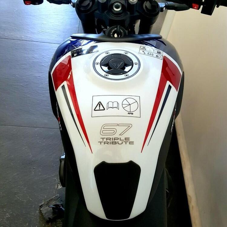 Triumph Trident 660 Triple Tribute Edition (2024) (5)
