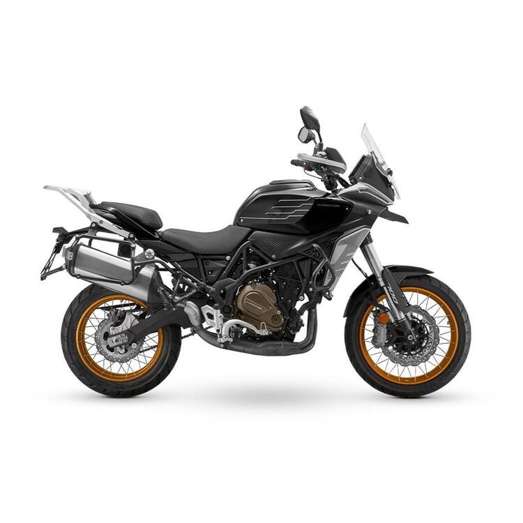 QJ Motor SRT 700 SX (2025) (2)