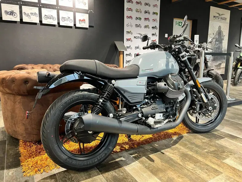 Moto Guzzi V7 Sport (2025 - 26) (5)