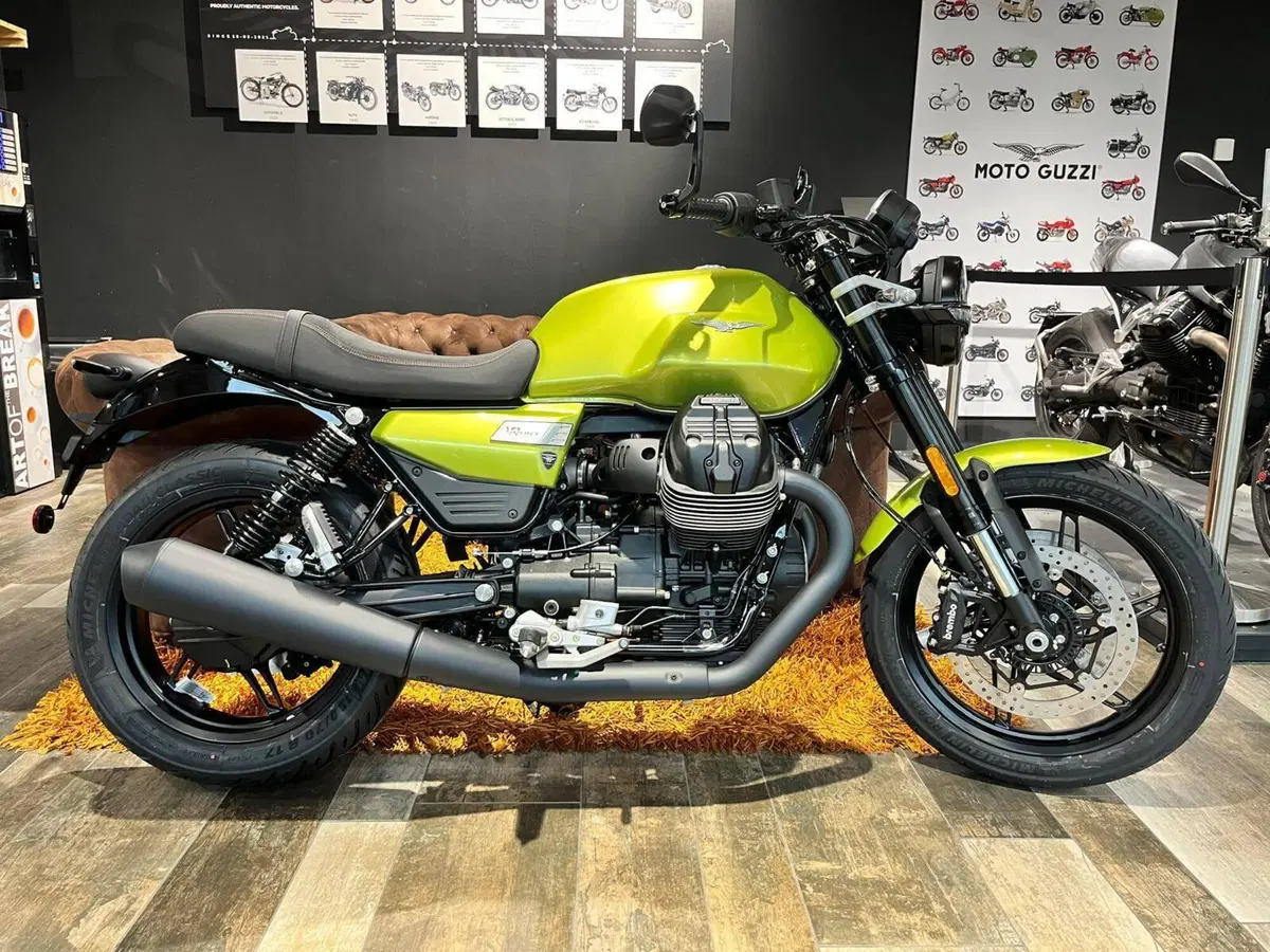 Moto Guzzi V7 Sport (2025 - 26) (4)