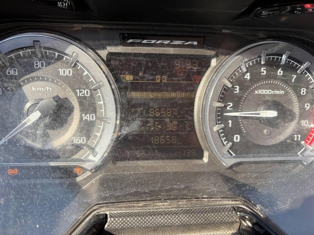 Honda Forza 350 Deluxe (2022 - 24) (2)