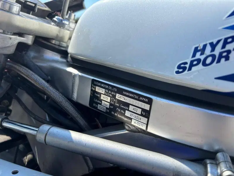 Suzuki GSX R 750 (1990) (9)