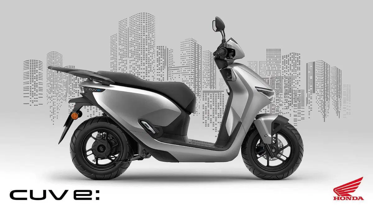 Honda CUV e: prezzo, autonomia, batterie. Ecco il nuovo scooter elettrico giapponese [GALLERY] (11)