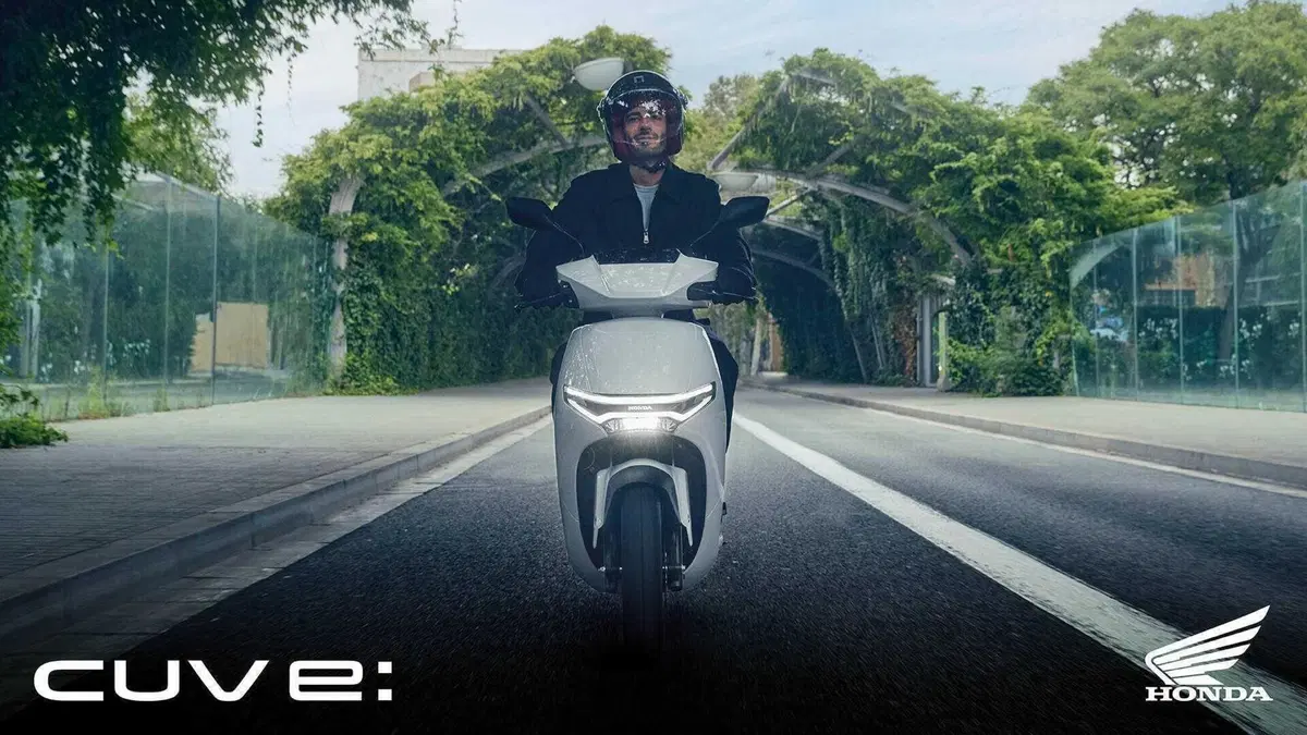 Honda CUV e: prezzo, autonomia, batterie. Ecco il nuovo scooter elettrico giapponese [GALLERY] (24)