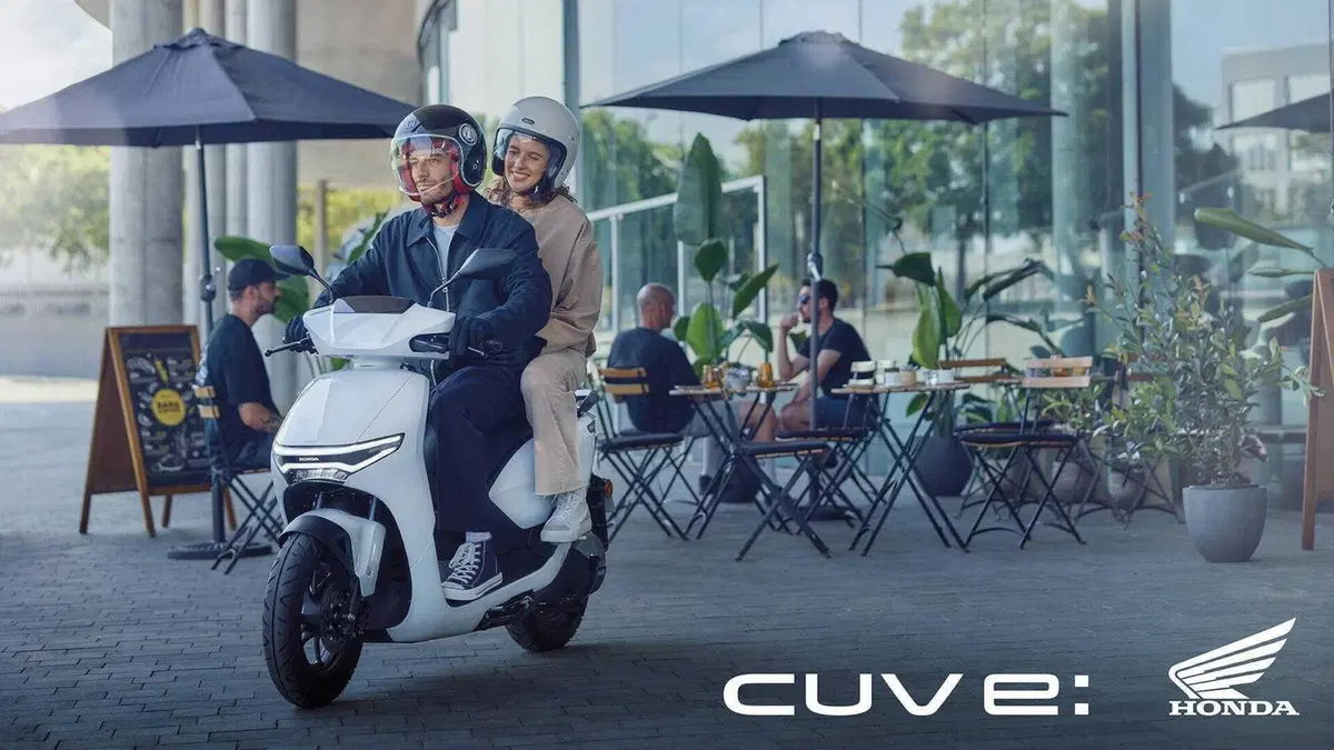 Honda CUV e: prezzo, autonomia, batterie. Ecco il nuovo scooter elettrico giapponese [GALLERY] (26)