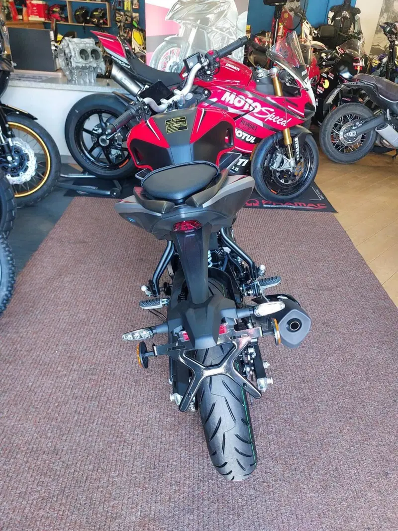 QJ Motor SRK 125 S (2025 - 26) (6)