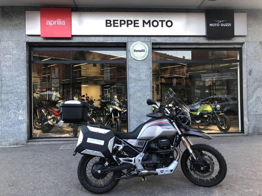 Moto Guzzi V85 TT Travel (2021 - 23)