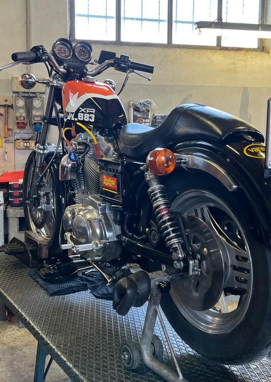 Harley-Davidson 883 Standard (1987 - 93) - XLH (5)