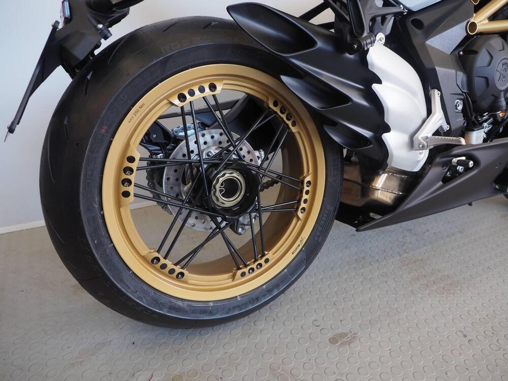 MV Agusta Superveloce 800 S (2021 - 25) (3)