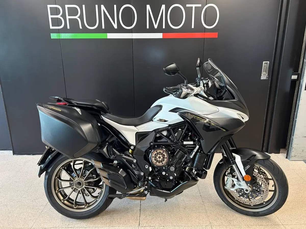 MV Agusta Turismo Veloce 800 Lusso SCS (2017 - 20)