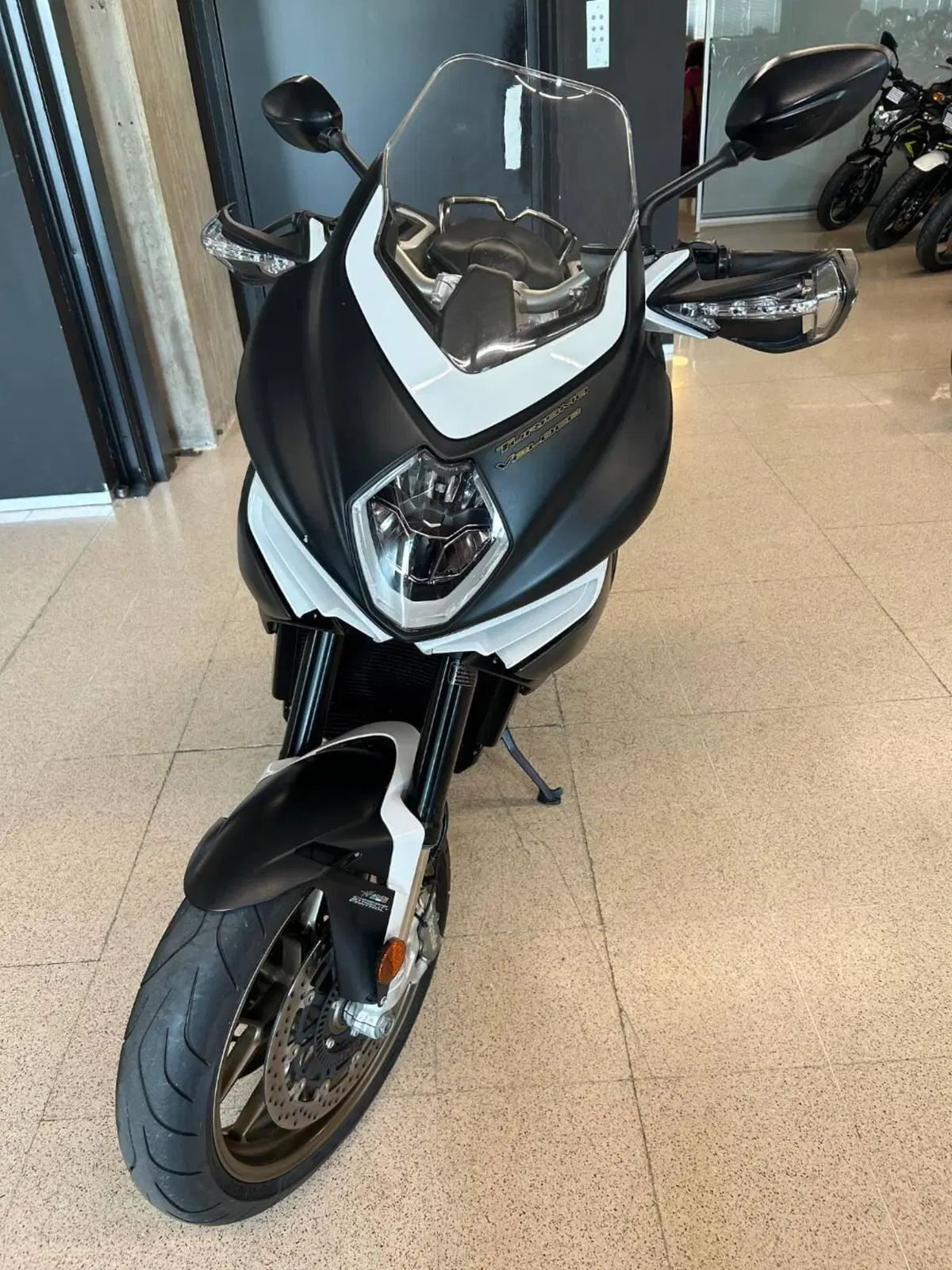 MV Agusta Turismo Veloce 800 Lusso SCS (2017 - 20) (3)
