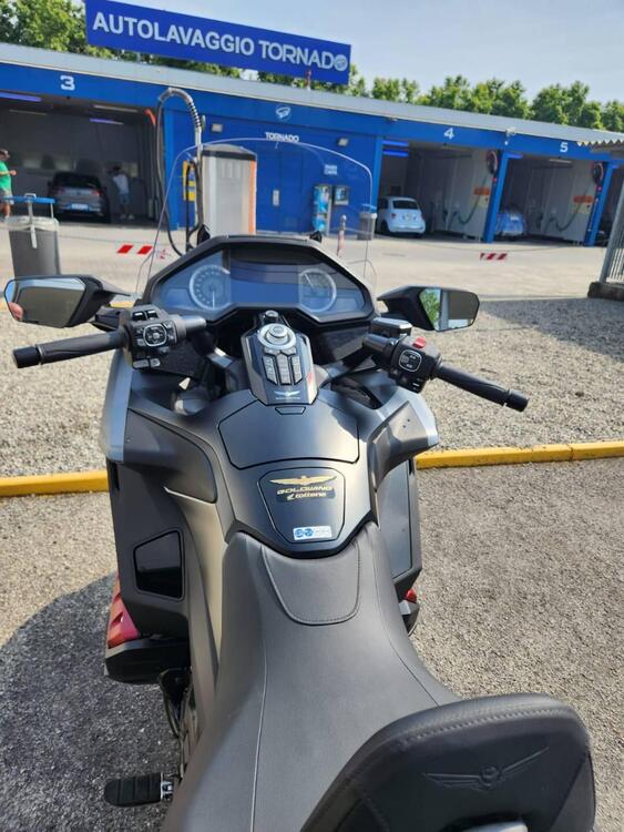 Honda GL 1800 Gold Wing Tour DCT & Airbag (2022 - 24) (3)
