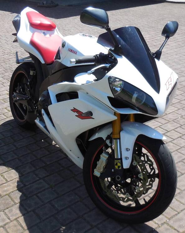 Yamaha YZF R1 (2007 - 08)