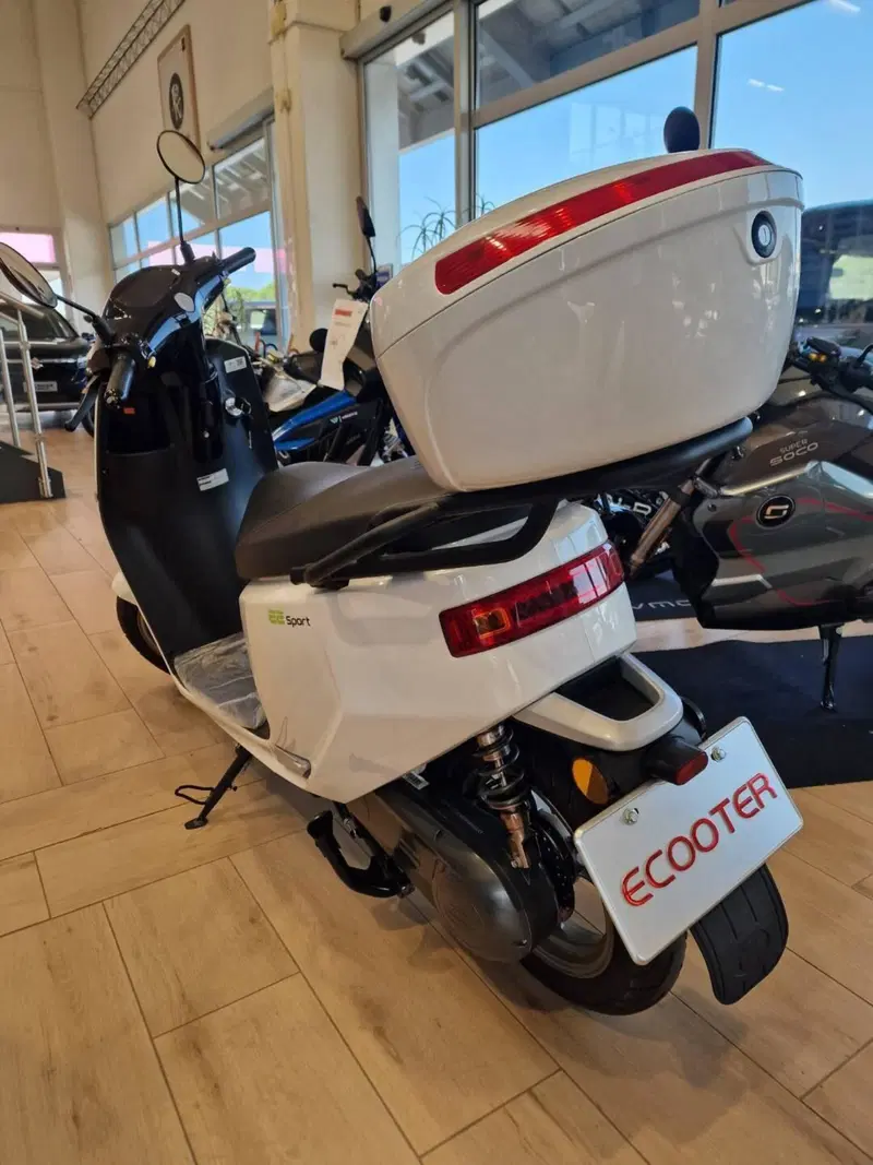 Ecooter E2 Sport (2021 - 26) (3)