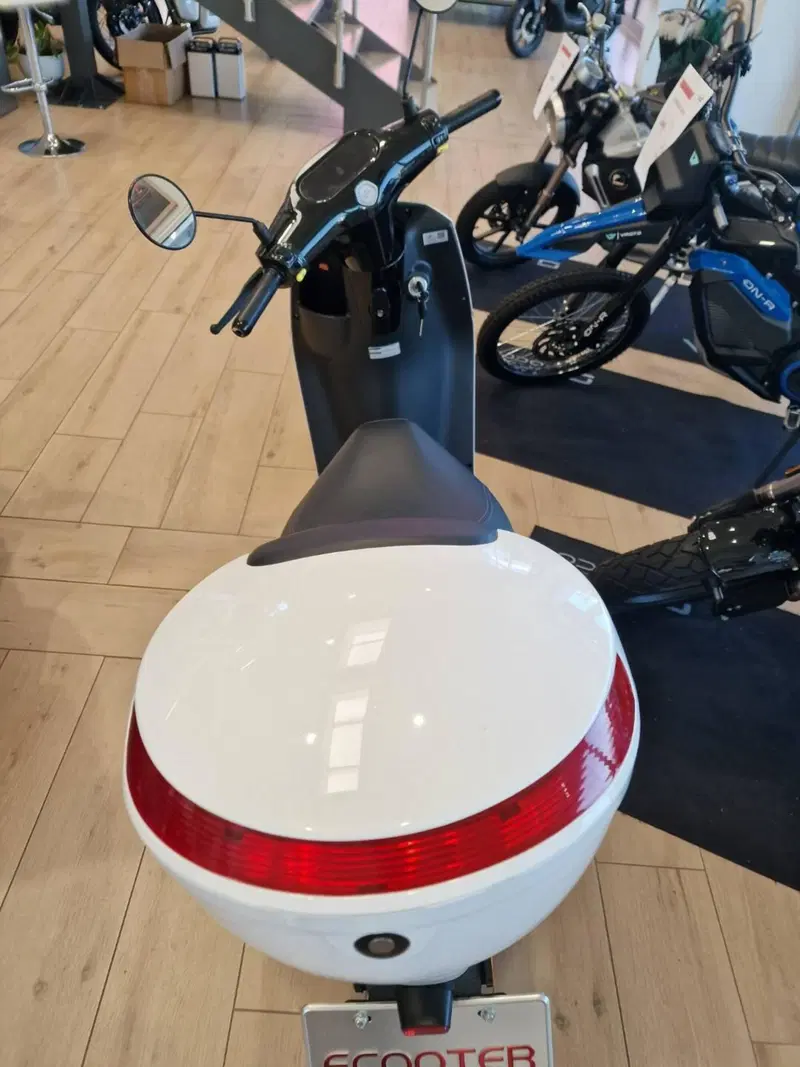 Ecooter E2 Sport (2021 - 26) (4)