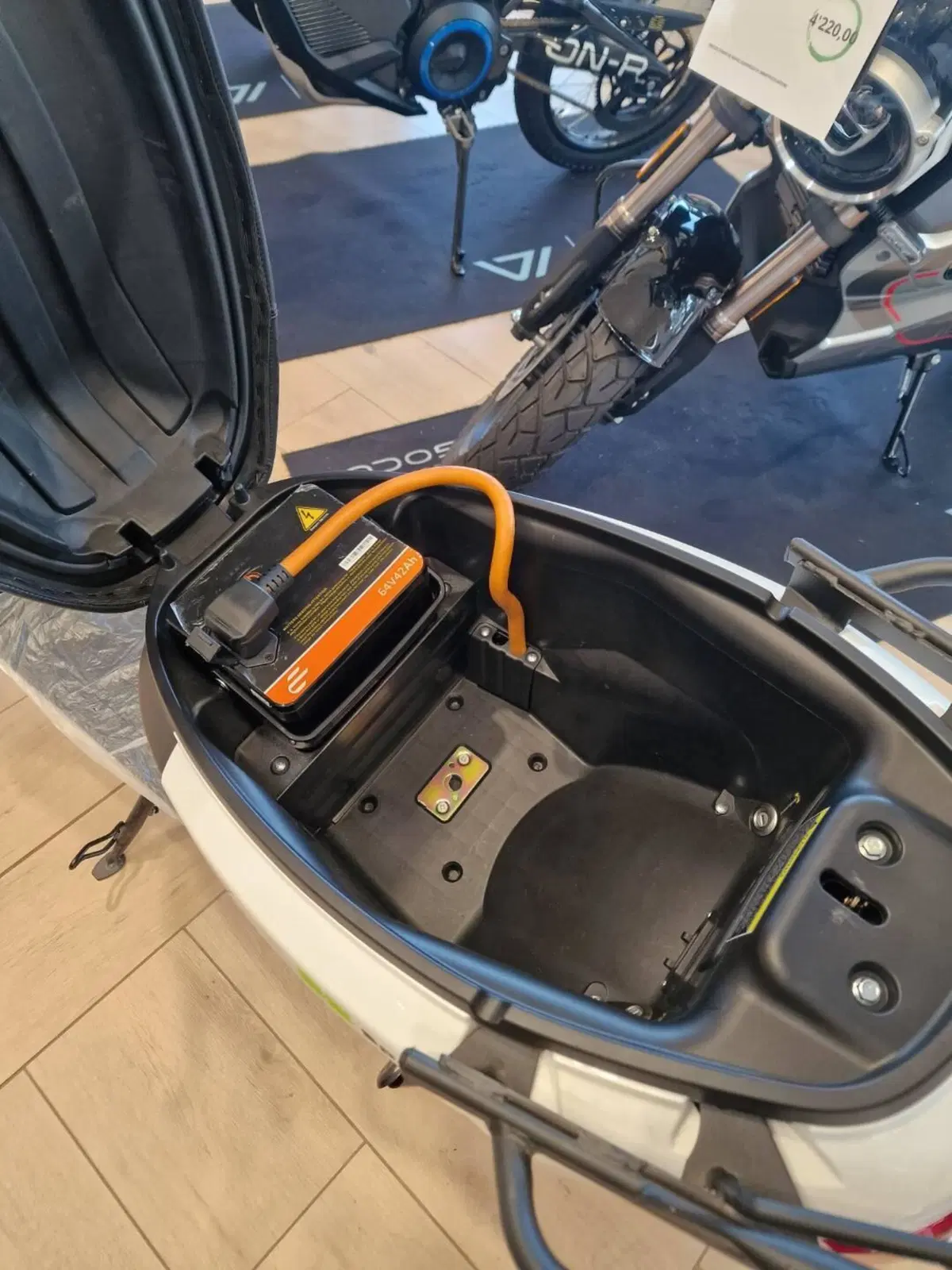 Ecooter E2 Sport (2021 - 26) (5)