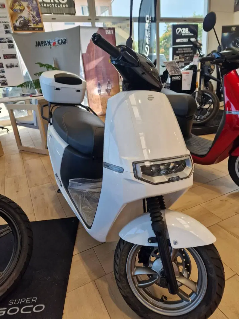 Ecooter E2 Sport (2021 - 26) (10)