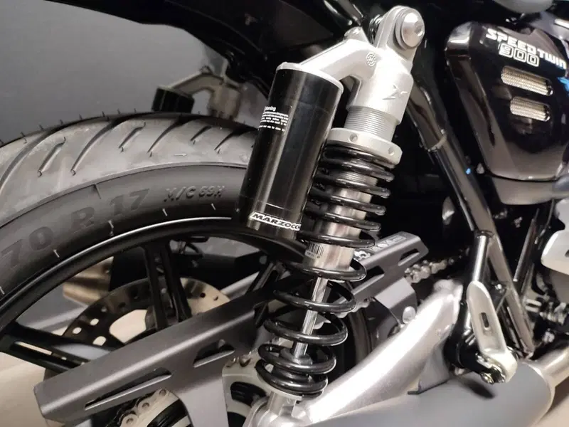 Triumph Speed Twin 900 (2025 - 26) (5)