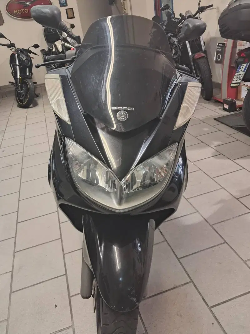 Yamaha Majesty 400 (2004 - 08) (4)