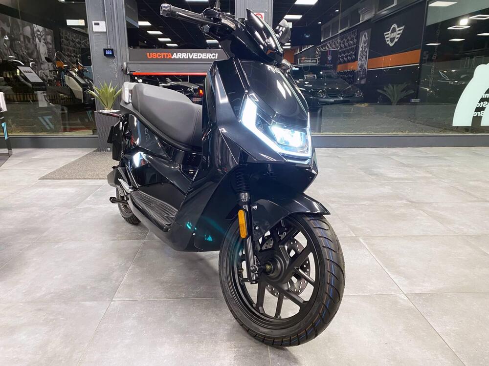 Niu FQi 500 (2025) (4)